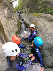 Toboggan dans le canyon en eaux chaudes