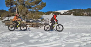 VTT sur neige appelé snowbike à Font-Romeu